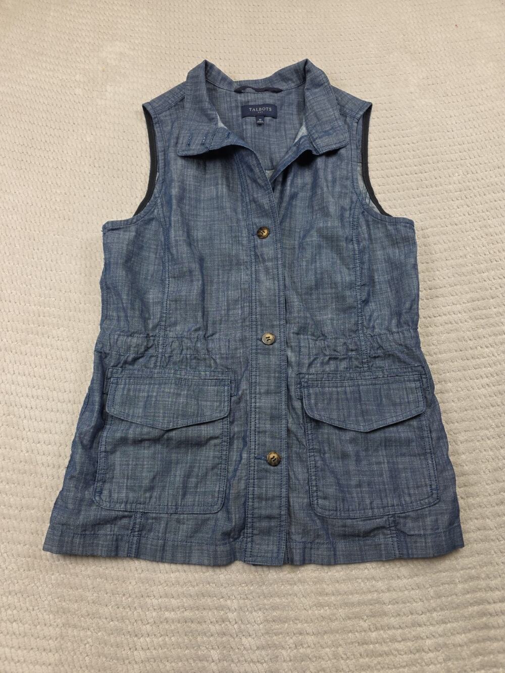 Talbots Vest Womens Medium Blue Chambray Light Weight Button Front